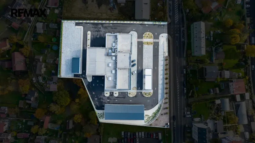 Prodej komerční nemovitosti, Karlovy Vary, 1967 m2