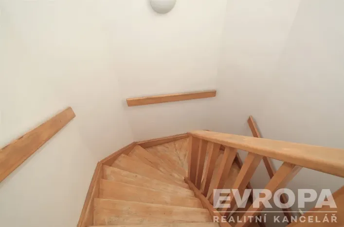 Prodej rodinného domu, Praha - Krč, Branická, 235 m2