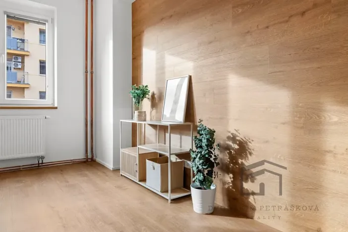 Pronájem bytu 3+kk, Praha - Libeň, Sokolovská, 64 m2