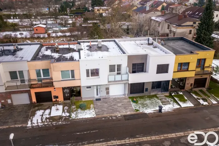 Prodej rodinného domu, Hradec Králové - Plotiště nad Labem, Zahrádkářská, 122 m2