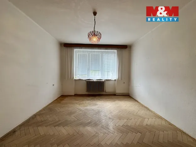 Prodej bytu 3+1, Žatec, Bratří Čapků, 65 m2