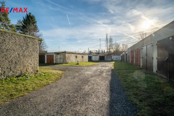 Prodej garáže, Praha - Kbely, Železnobrodská, 18 m2