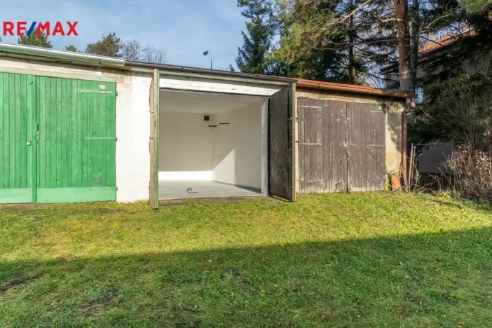 Prodej garáže, Praha - Kbely, Železnobrodská, 18 m2