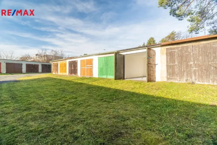 Prodej garáže, Praha - Kbely, Železnobrodská, 18 m2