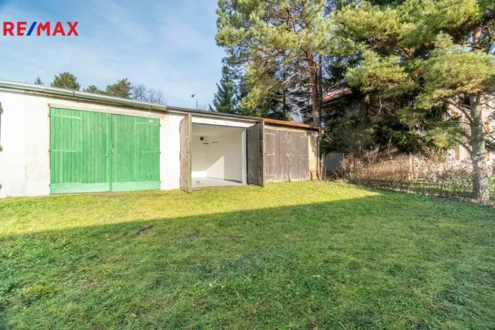 Prodej garáže, Praha - Kbely, Železnobrodská, 18 m2