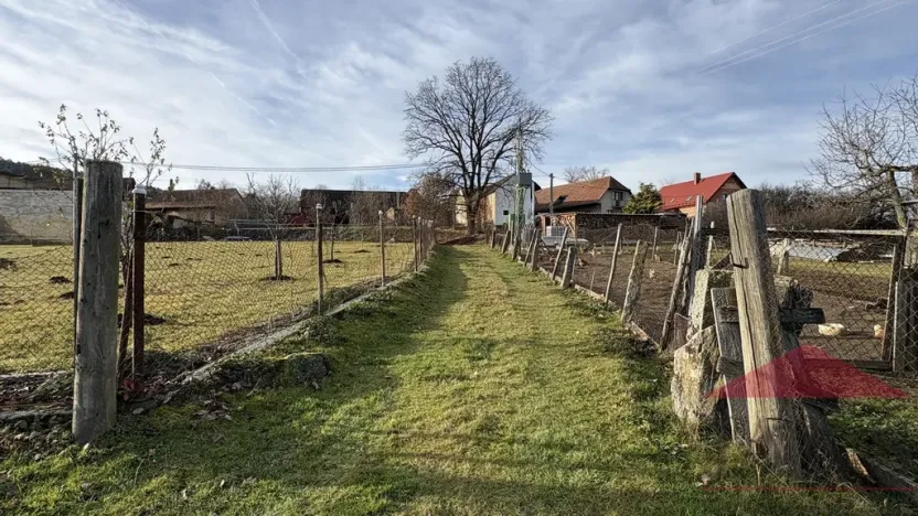 Prodej pozemku pro bydlení, Žihobce, 1860 m2