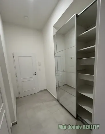 Pronájem bytu 1+kk, Praha - Nové Město, Petrská, 26 m2