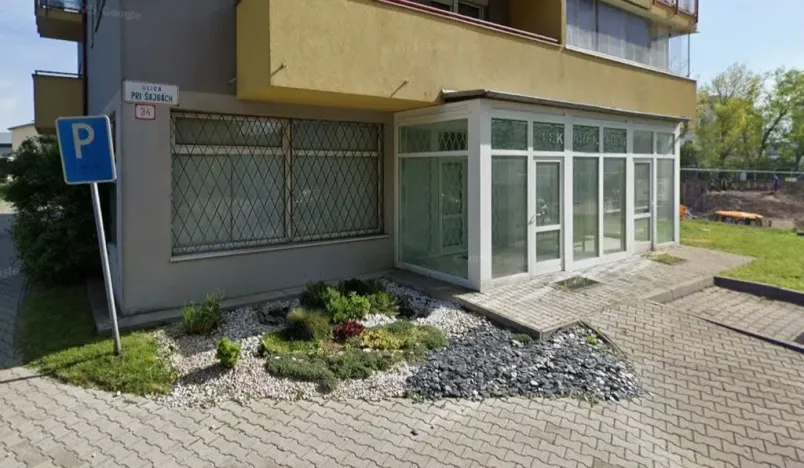 Pronájem obchodního prostoru, Bratislava, Slovenská republika, Pri Šajbách 9335/34, 102 m2