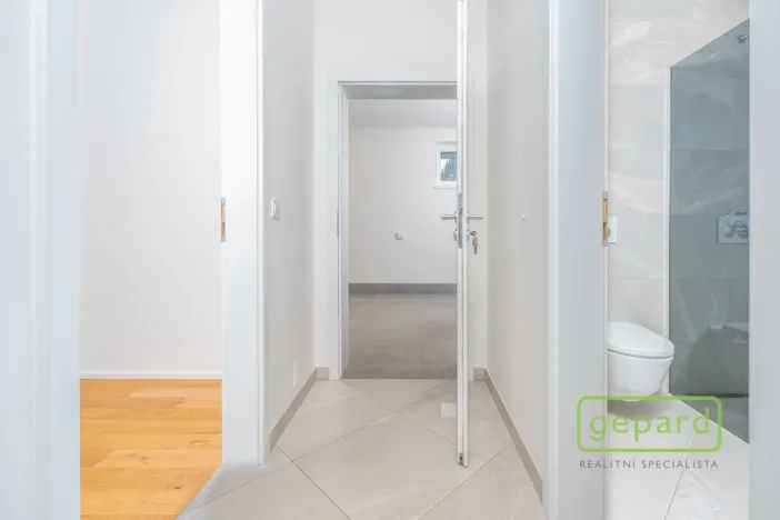 Prodej rodinného domu, Mníšek pod Brdy, U Kolejí, 200 m2