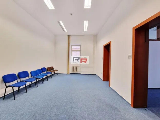 Pronájem kanceláře, Olomouc, Dolní náměstí, 67 m2