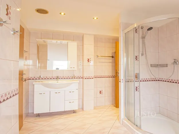 Pronájem bytu 2+kk, Frýdek-Místek, náměstí Svobody, 133 m2