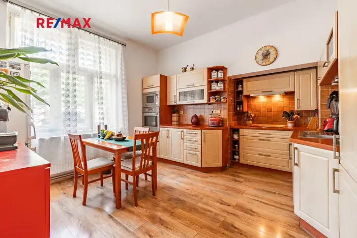 Prodej rodinného domu, Kytlice, 421 m2