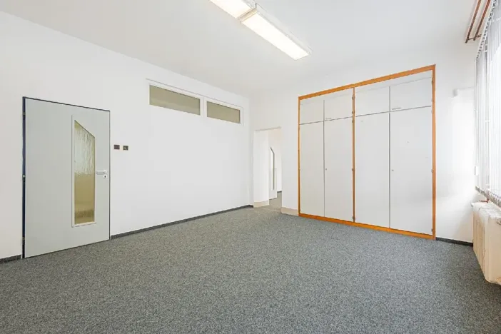 Pronájem kanceláře, Pardubice, Fáblovka, 216 m2