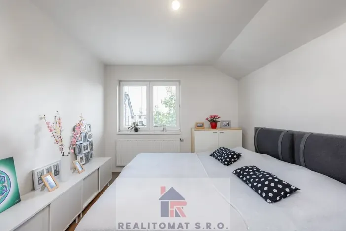 Pronájem rodinného domu, Horoušany, Na Svahu, 133 m2