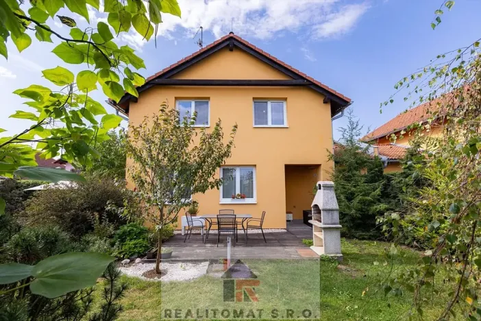 Pronájem rodinného domu, Horoušany, Na Svahu, 133 m2