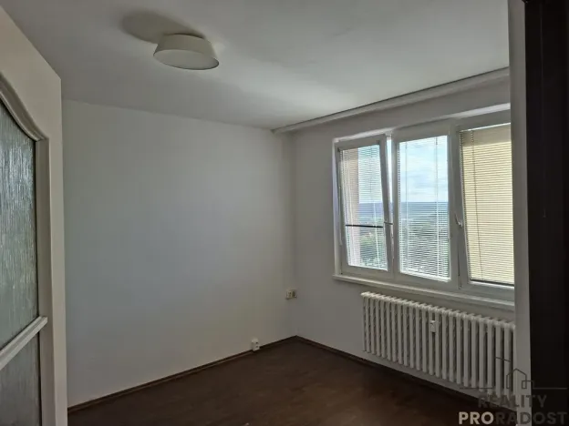Pronájem bytu 2+kk, Nové Strašecí, Křivoklátská, 30 m2