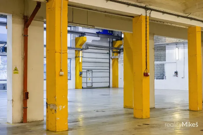 Prodej výrobních prostor, Liberec, Malodoubská, 3613 m2