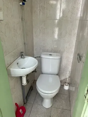 Pronájem kanceláře, Praha - Holešovice, Kamenická, 49 m2