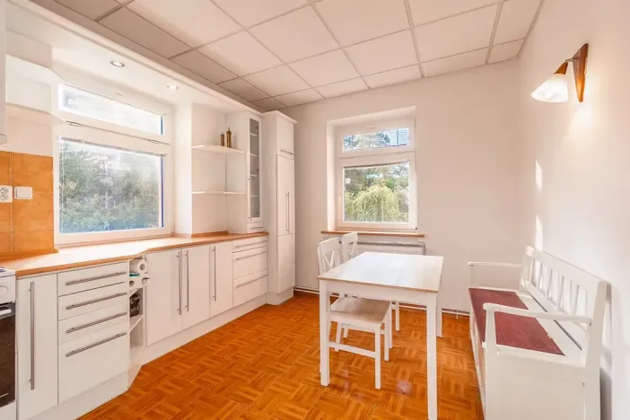 Pronájem bytu 2+1, Teplice, Čs. dobrovolců, 84 m2