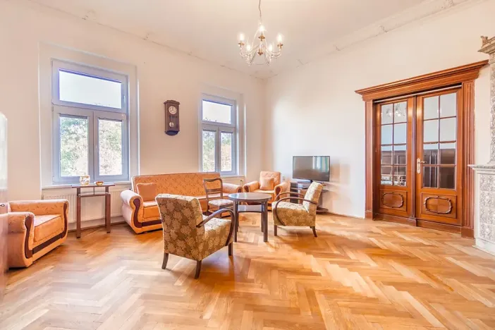 Pronájem bytu 2+1, Teplice, Čs. dobrovolců, 84 m2