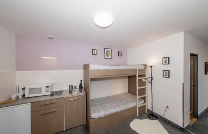Pronájem bytu 2+kk, Praha, U Santošky, 50 m2