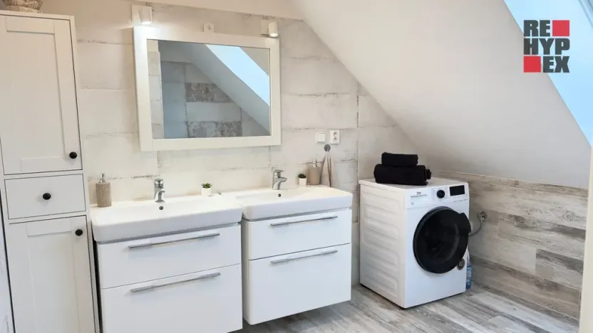 Prodej rodinného domu, Sány, Jana Čapka ze Sán, 125 m2