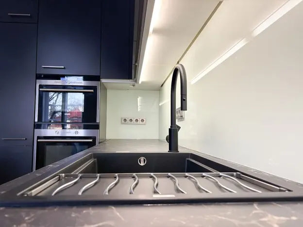 Pronájem bytu 5+1, Praha - Bubeneč, Štursova, 149 m2