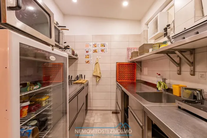 Prodej restaurace, Retz, Znaimerstraße, 200 m2