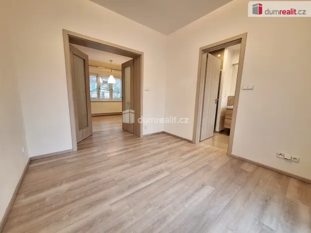 Pronájem bytu 2+kk, Praha - Záběhlice, Severozápadní III, 36 m2