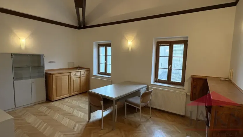 Pronájem kanceláře, Sušice - Sušice I, náměstí Svobody, 22 m2