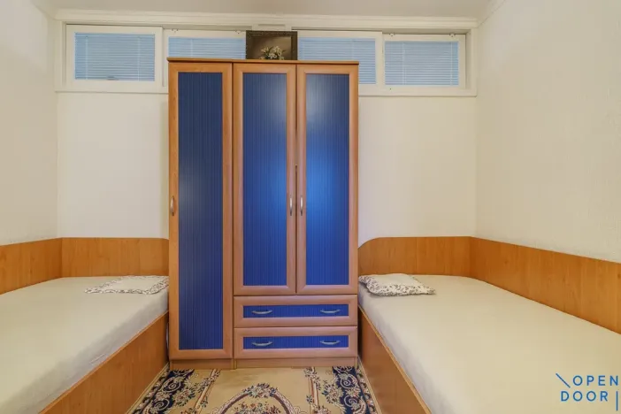 Prodej bytu 3+1, Karlovy Vary, Krušnohorská, 64 m2