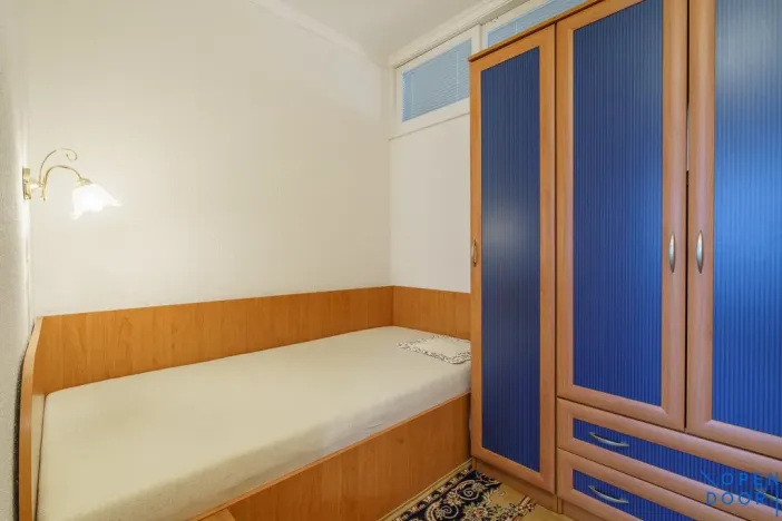 Prodej bytu 3+1, Karlovy Vary, Krušnohorská, 64 m2