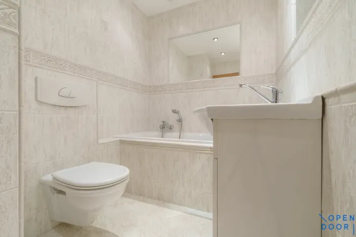 Prodej bytu 3+1, Karlovy Vary, Krušnohorská, 64 m2