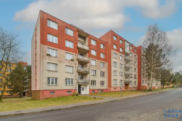 Prodej bytu 3+1, Karlovy Vary, Krušnohorská, 64 m2