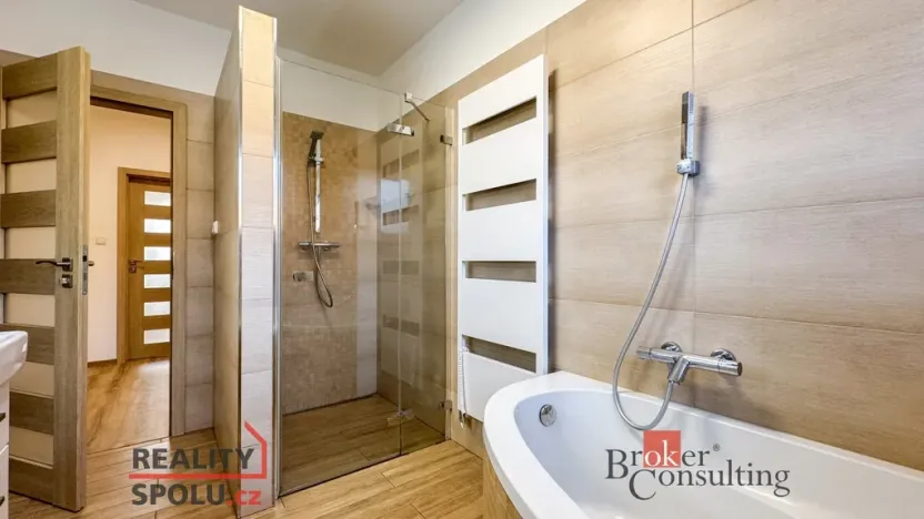 Pronájem rodinného domu, Přelouč, Škroupova, 114 m2