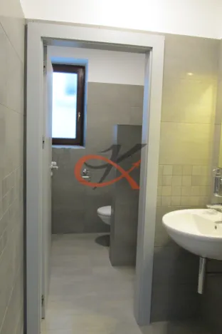 Pronájem kanceláře, Valašské Meziříčí, Náměstí, 16 m2