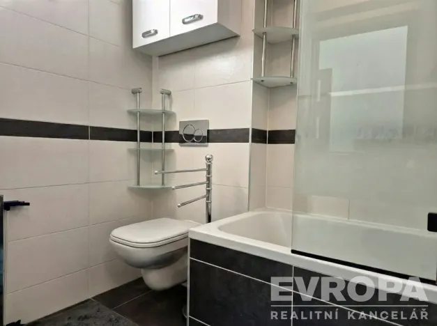 Prodej bytu 4+kk, Praha - Radotín, Na Krupičárně, 96 m2