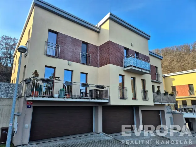 Prodej bytu 4+kk, Praha - Radotín, Na Krupičárně, 96 m2