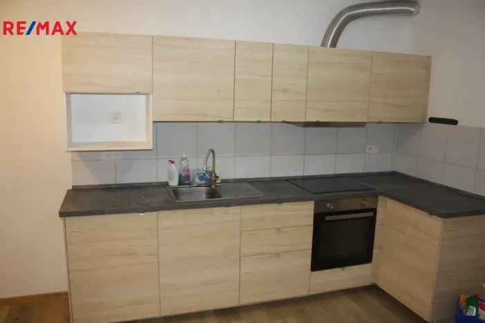 Pronájem bytu 2+1, Strakonice - Strakonice II, Komenského, 60 m2