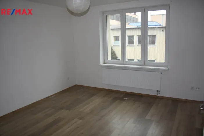 Pronájem bytu 2+1, Strakonice - Strakonice II, Komenského, 60 m2