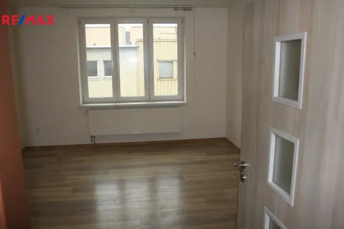 Pronájem bytu 2+1, Strakonice - Strakonice II, Komenského, 60 m2