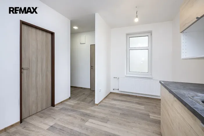 Pronájem bytu 2+1, Strakonice - Strakonice II, Komenského, 60 m2