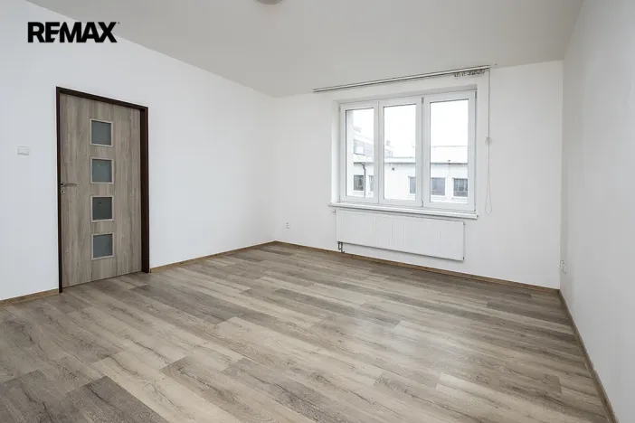 Pronájem bytu 2+1, Strakonice - Strakonice II, Komenského, 60 m2