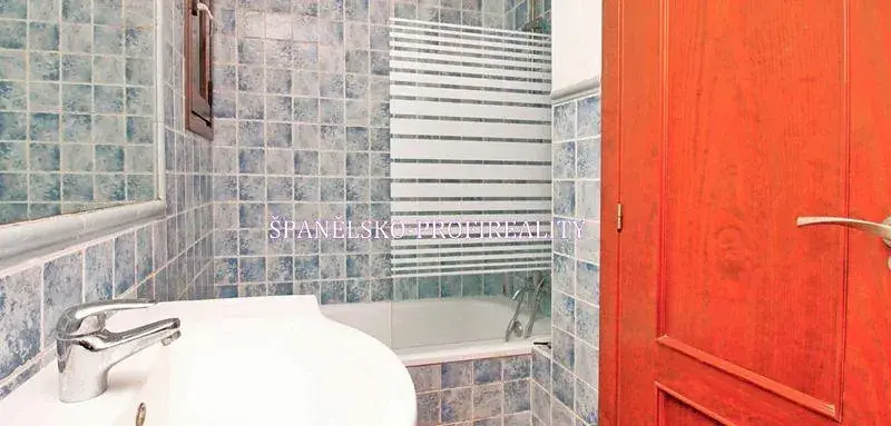 Prodej bytu 3+1, Alicante, Španělsko, 69 m2