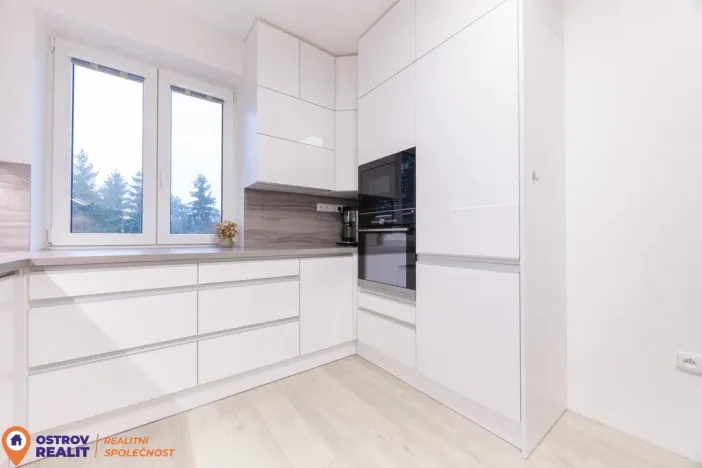 Prodej bytu 3+kk, Hrabišín, 79 m2