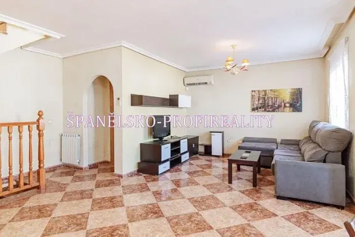 Prodej vily, Torrevieja, Španělsko, 116 m2