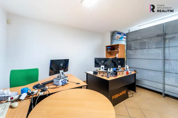 Prodej obchodního prostoru, Praha - Libuš, Dobronická, 149 m2