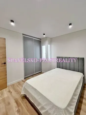 Prodej bytu 3+kk, Torrevieja, Španělsko, Calle Concordia, 85 m2