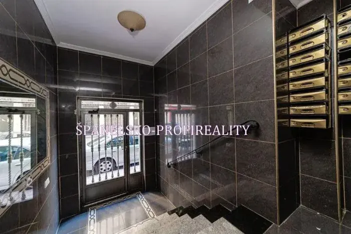 Prodej bytu 4+1, Torrevieja, Španělsko, 89 m2