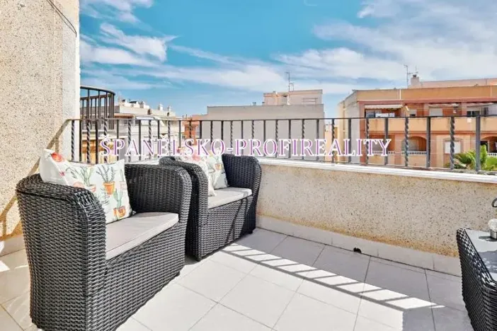 Prodej bytu 3+1, Torrevieja, Španělsko, 100 m2